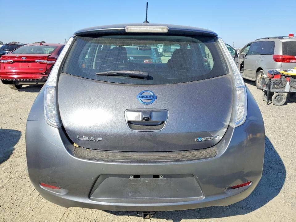 2017 NISSAN LEAF S 6