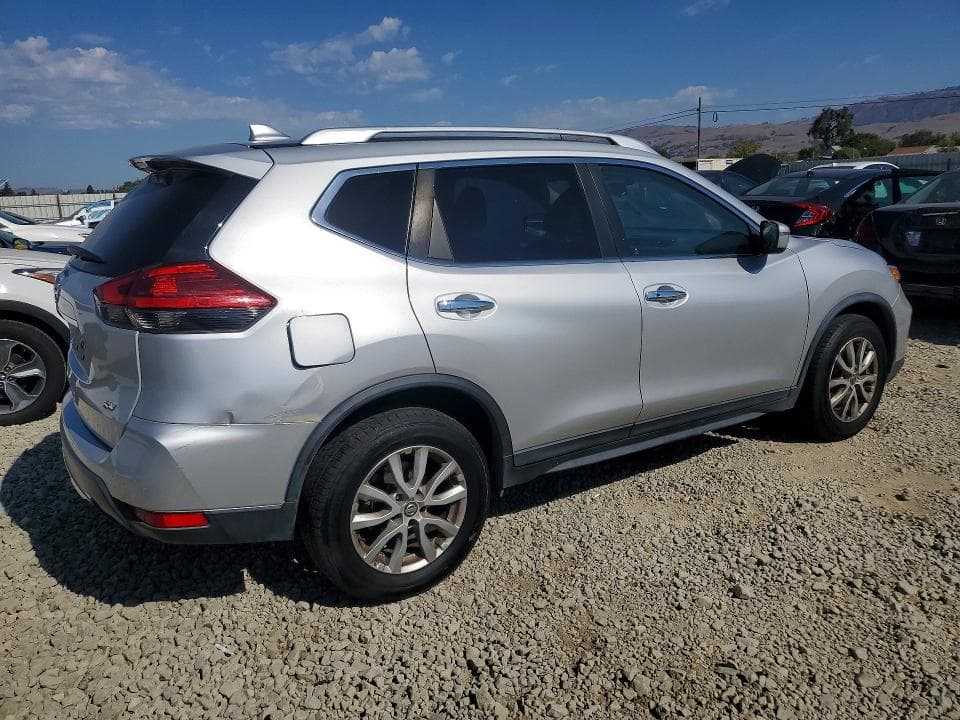 2017 NISSAN ROGUE SV 3