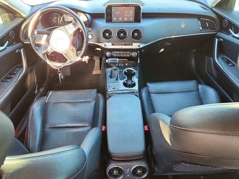 2019 KIA STINGER BASE 8