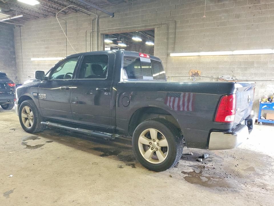 2019 RAM 1500 CLASSIC SLT 2