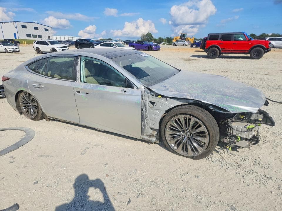 2018 LEXUS LS 500 BASE 4