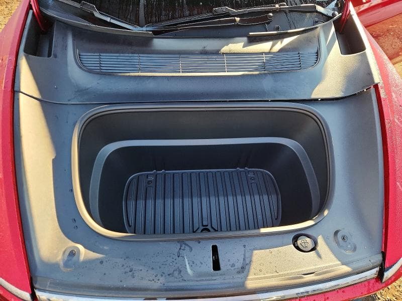 2026 TESLA MODEL Y 11