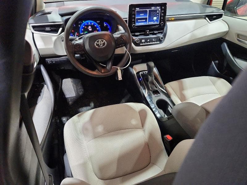 2021 TOYOTA COROLLA LE 8