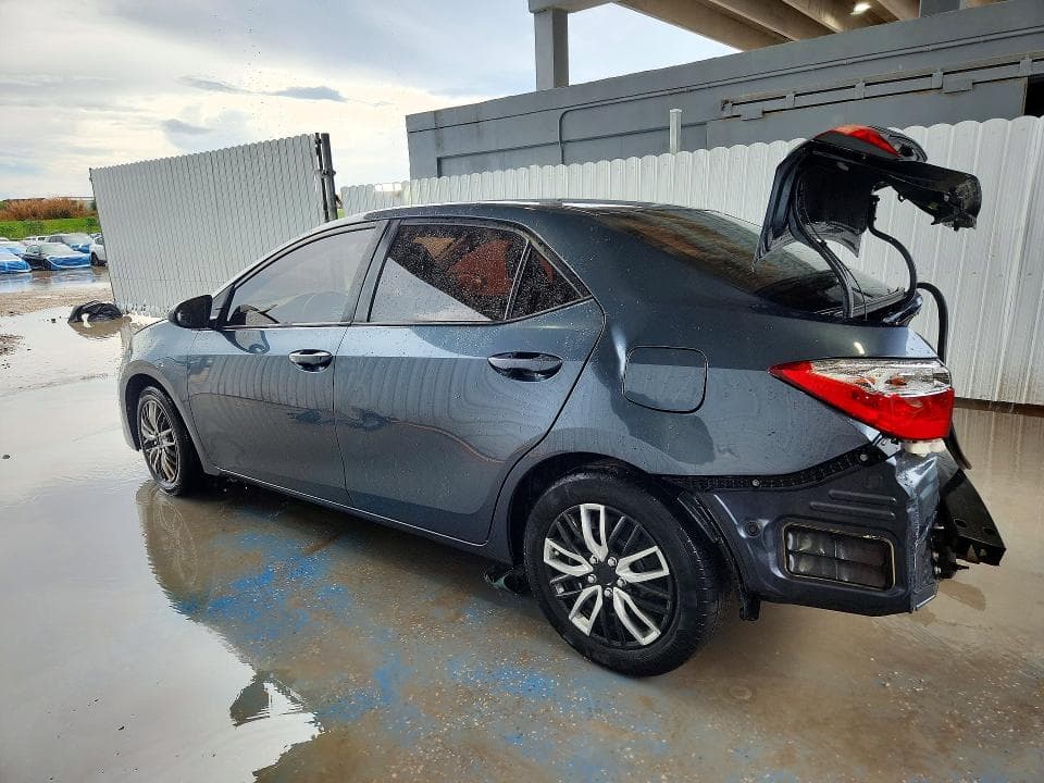 2018 TOYOTA COROLLA LE 2