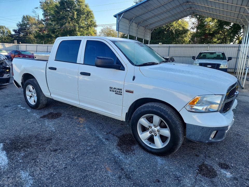 2022 RAM 1500 CLASSIC TRADESMAN 4