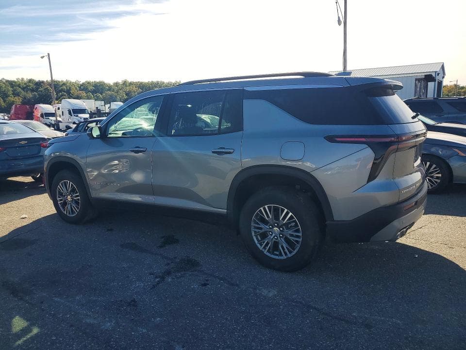 2026 CHEVROLET TRAVERSE LT 2