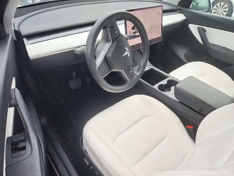 2021 TESLA MODEL Y 8