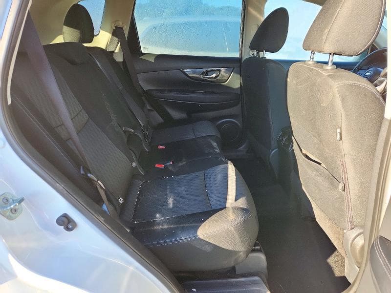 2018 NISSAN ROGUE SV 11