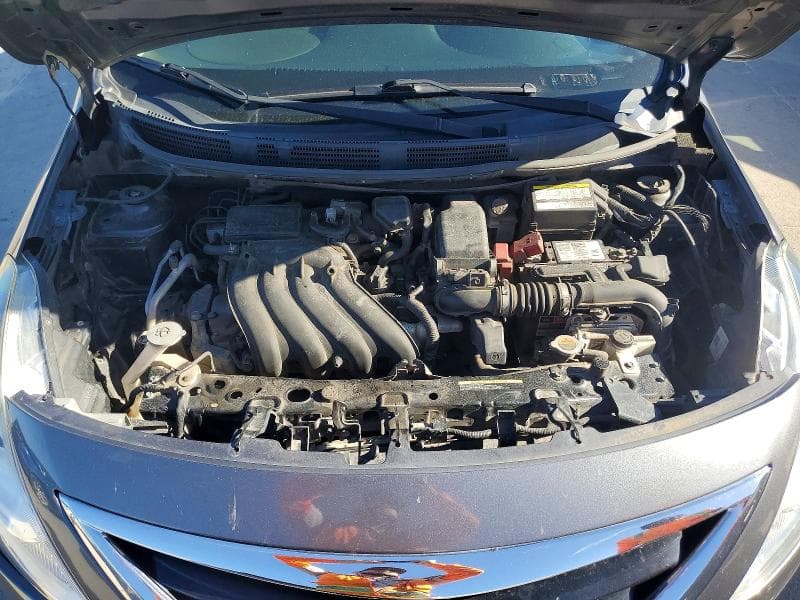 2019 NISSAN VERSA SV 11