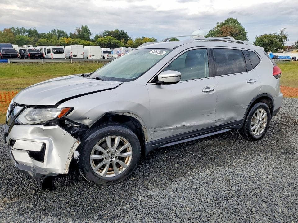 2017 NISSAN ROGUE SV