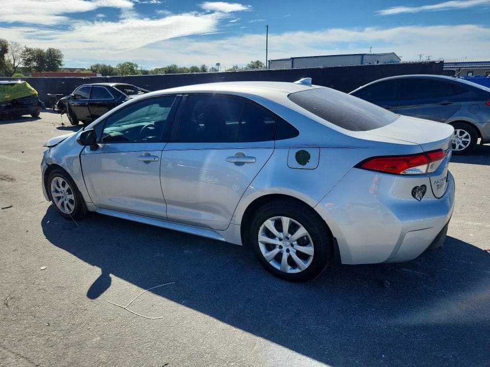 2025 TOYOTA COROLLA LE 2