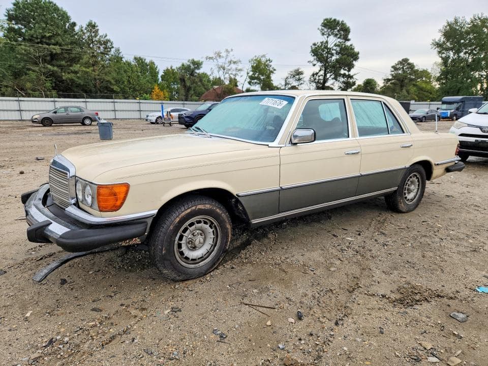 1978 MERCEDES-BENZ C-CLASS 30