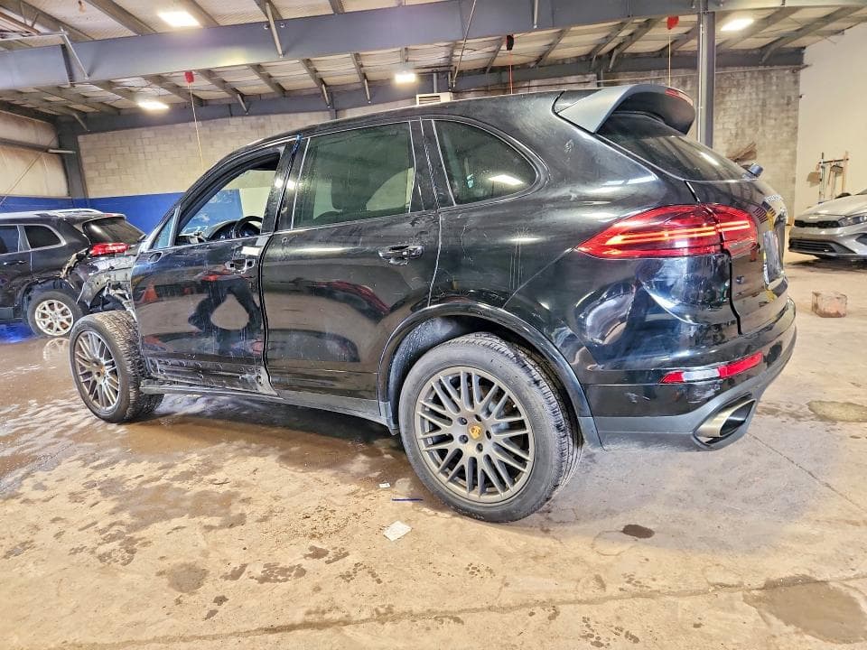 2018 PORSCHE CAYENNE 2