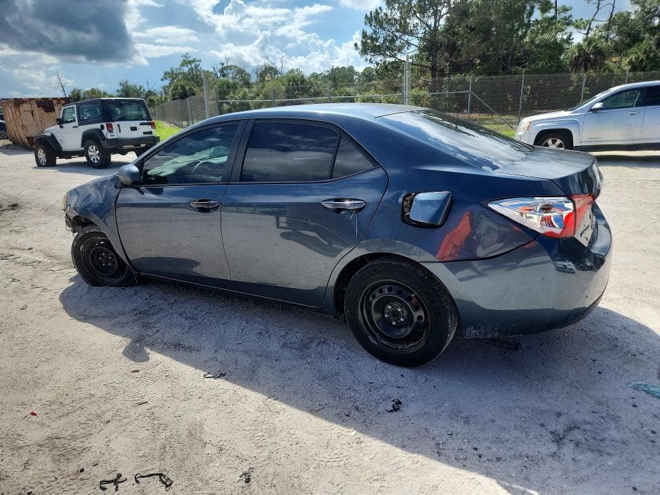 2017 TOYOTA COROLLA LE 2