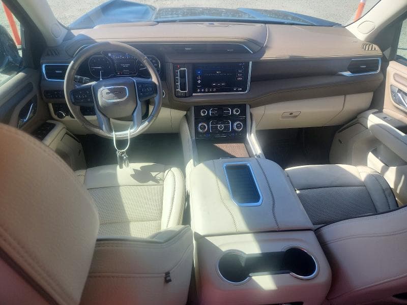 2021 GMC YUKON DENALI 8