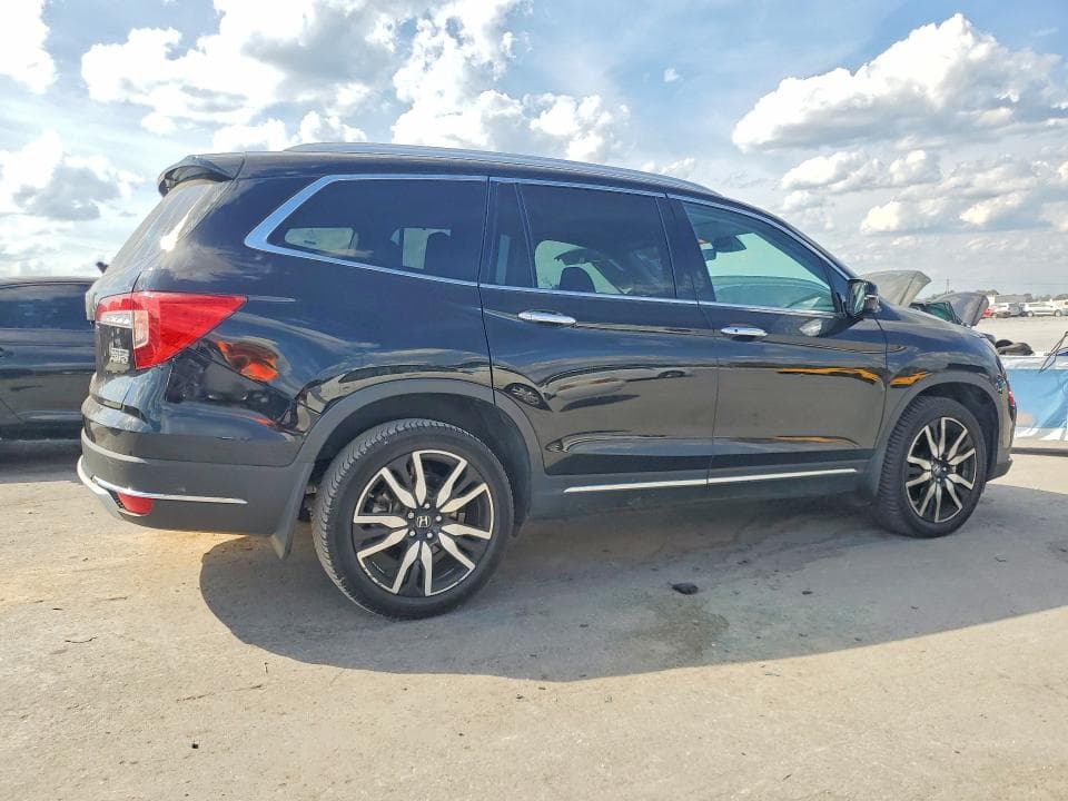 2021 HONDA PILOT TOURING 3