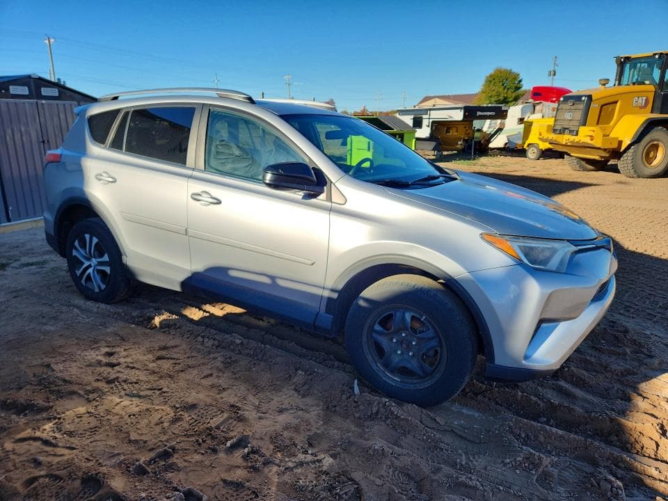 2017 TOYOTA RAV4 LE 4