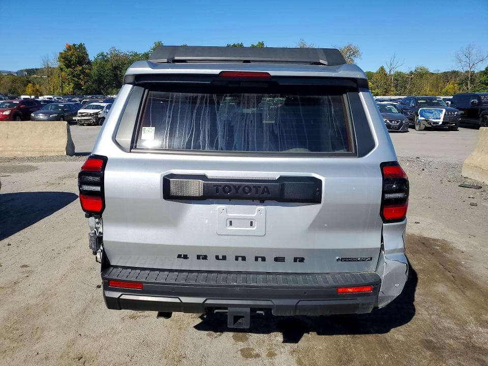 2025 TOYOTA 4RUNNER TRD OFF-ROAD HV 6