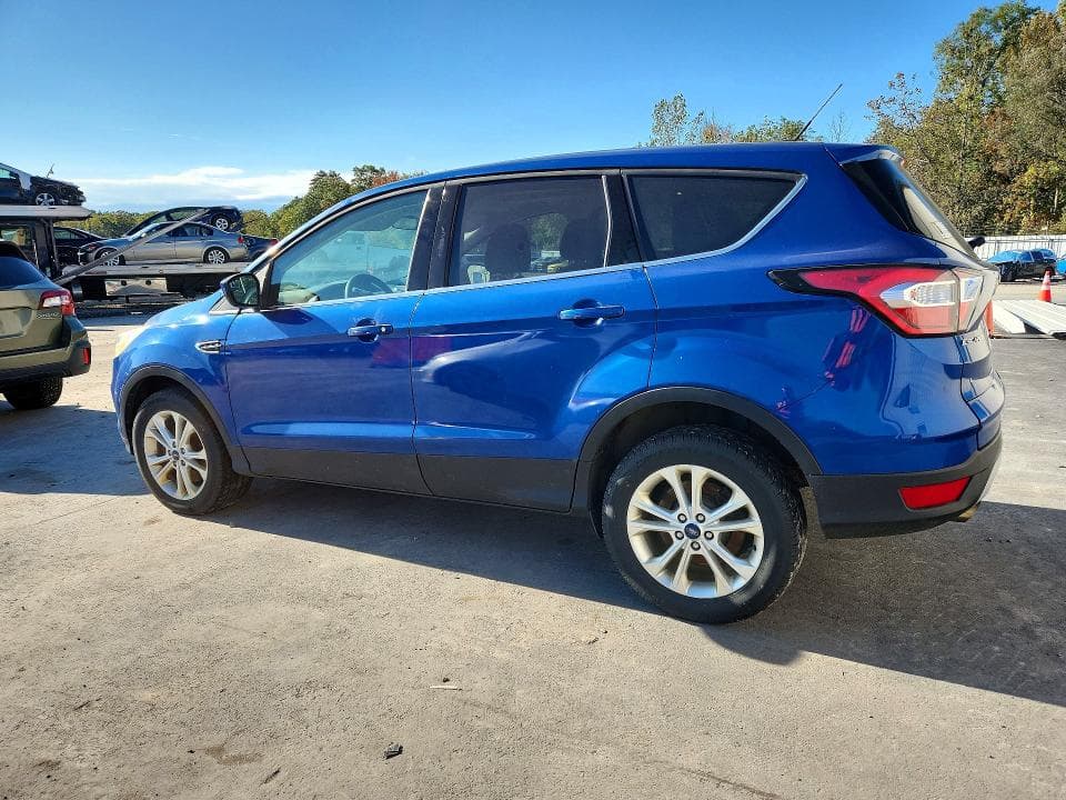 2017 FORD ESCAPE SE 2