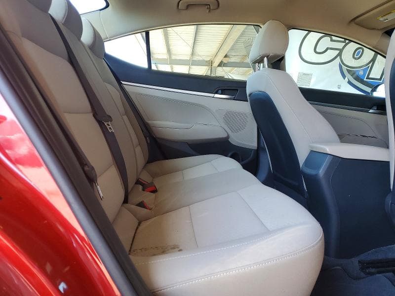 2020 HYUNDAI ELANTRA SE 10