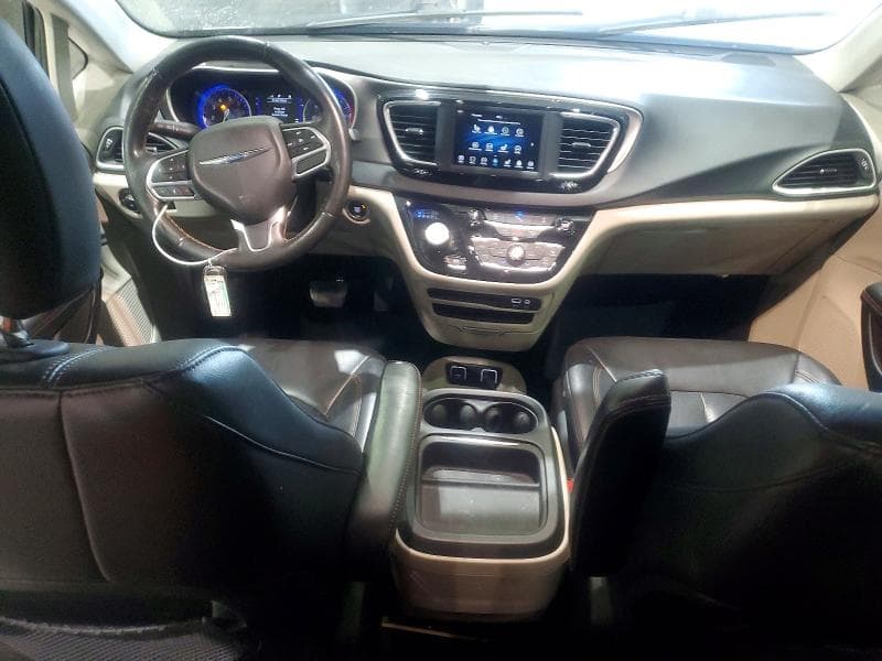 2020 CHRYSLER PACIFICA TOURING L 8