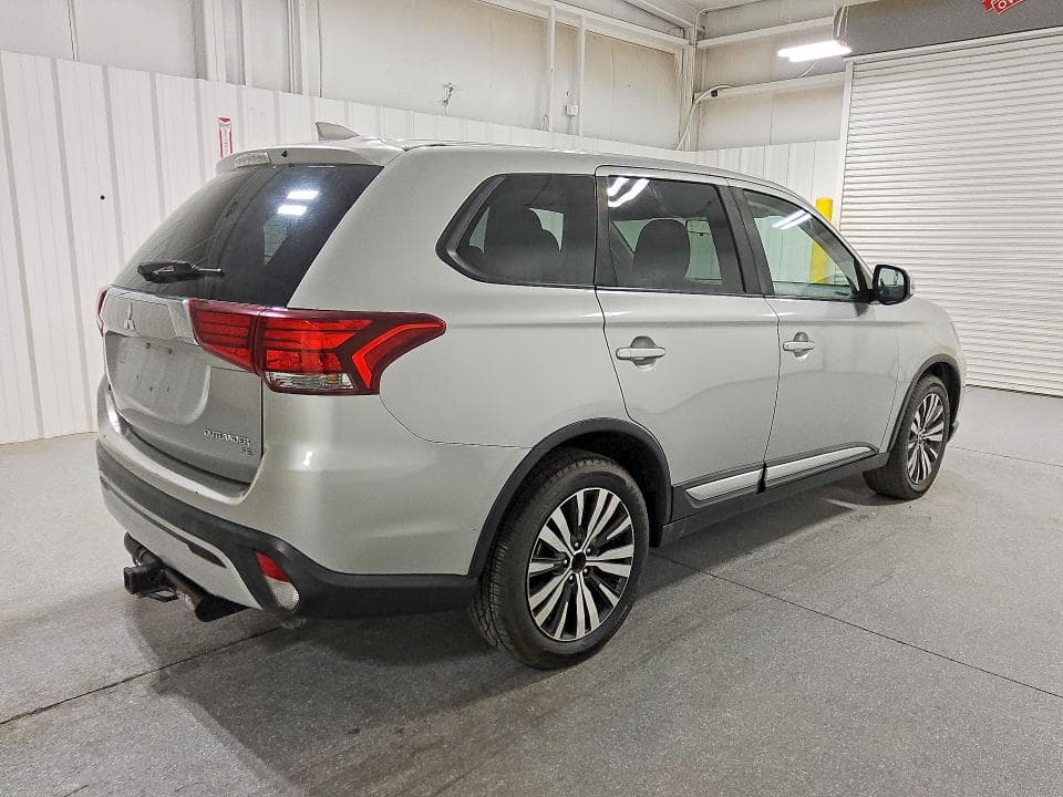 2019 MITSUBISHI OUTLANDER SE 3