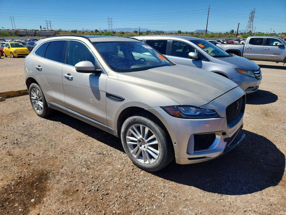 2017 JAGUAR F-PACE PRESTIGE 4