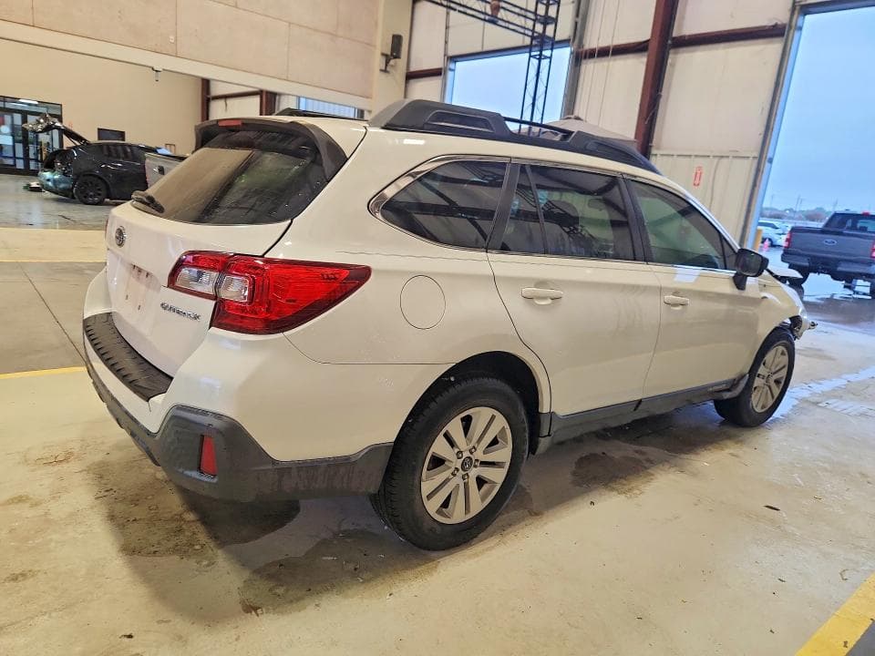 2018 SUBARU OUTBACK 2.5I 3