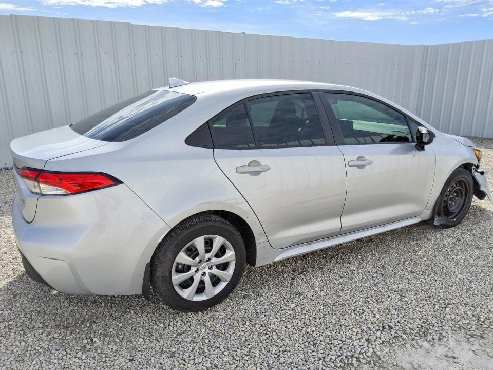 2026 TOYOTA COROLLA LE 3
