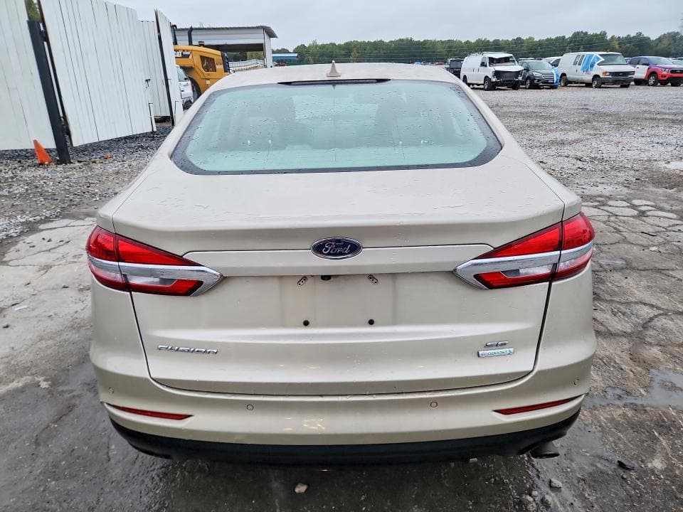 2019 FORD FUSION SE 6