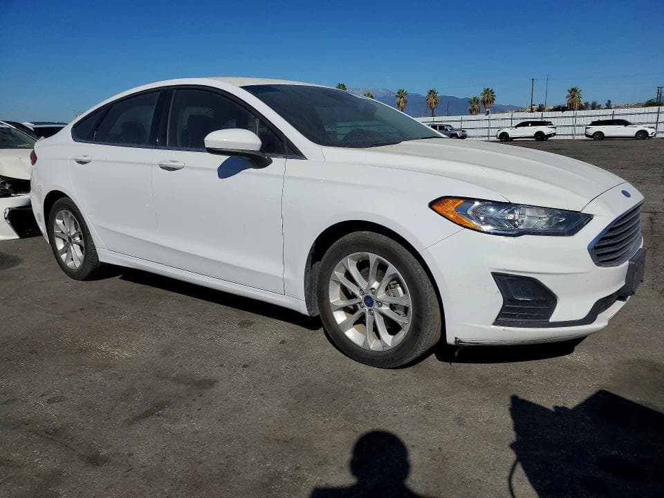 2020 FORD FUSION SE 4