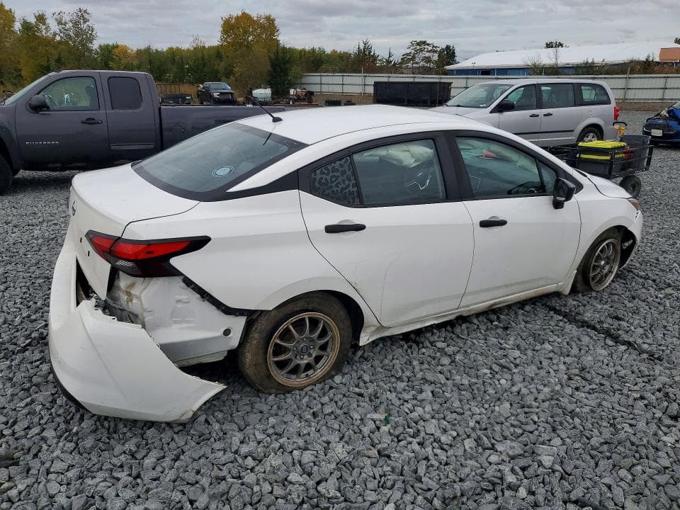 2020 NISSAN VERSA S 3