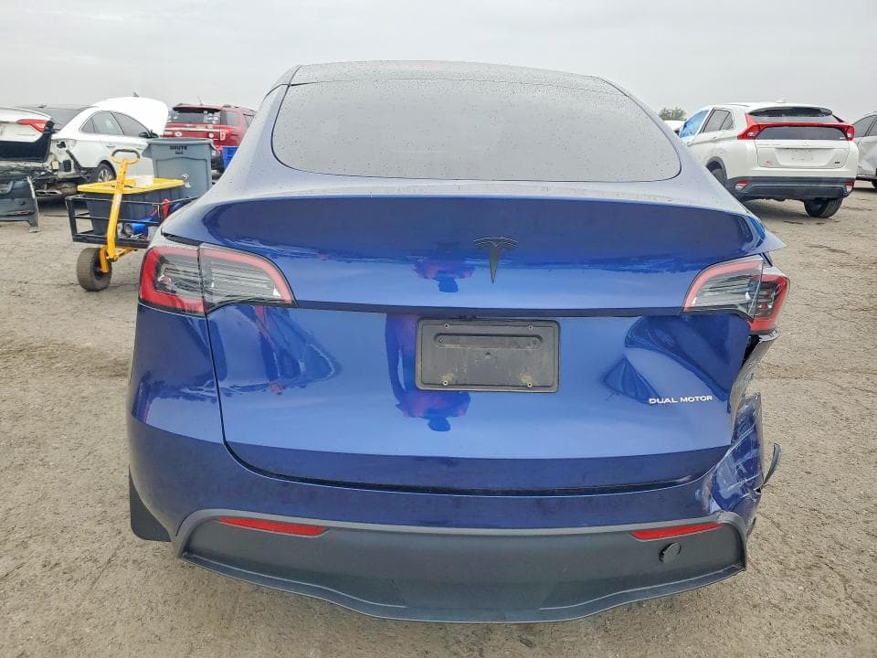 2023 TESLA MODEL Y 6
