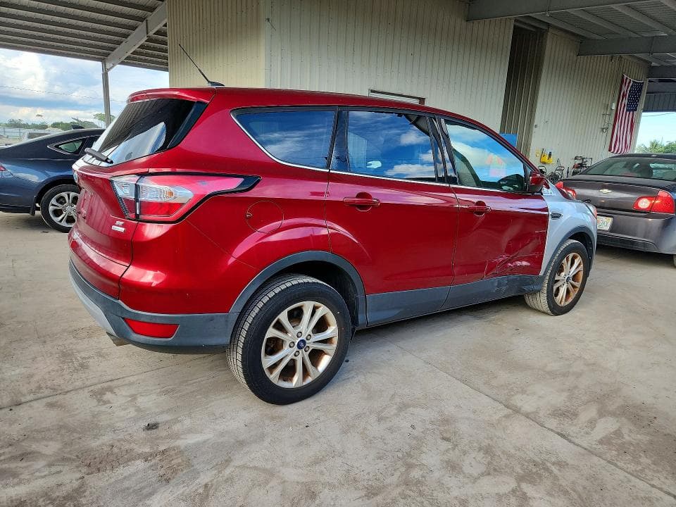 2017 FORD ESCAPE SE 3