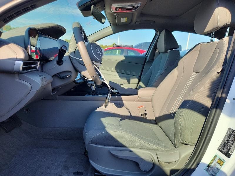 2024 HYUNDAI ELANTRA SEL 7