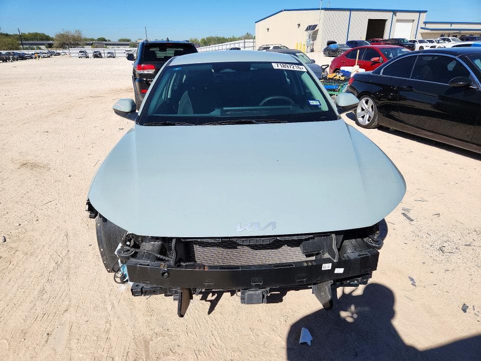 2025 KIA K4 LXS 5