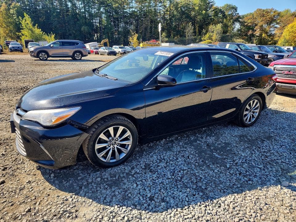 2017 TOYOTA CAMRY XLE
