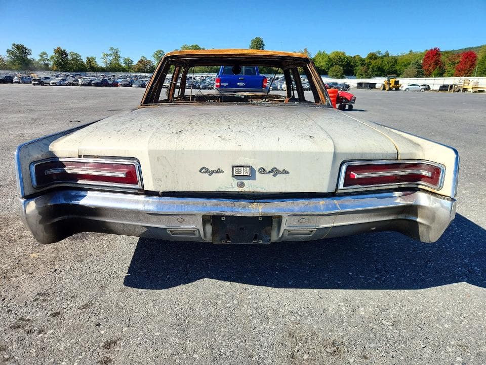 1966 CHRYSLER NEW YORKER 6