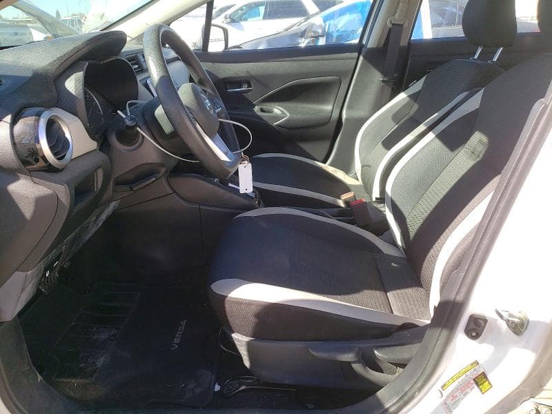 2020 NISSAN VERSA SV 7
