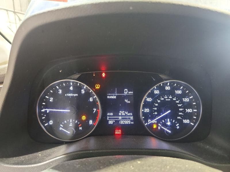 2017 HYUNDAI ELANTRA SE 9