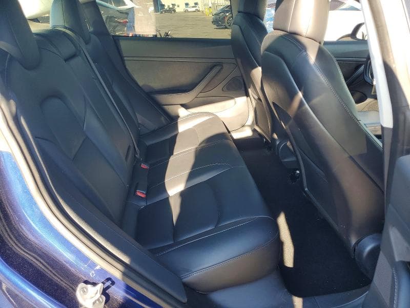 2018 TESLA MODEL 3 10