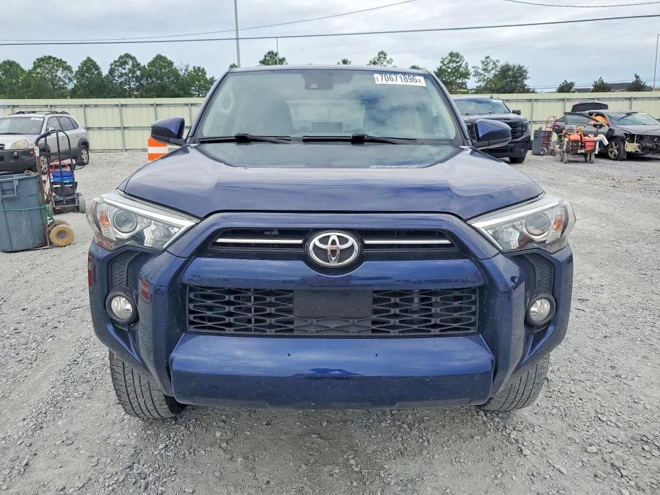 2020 TOYOTA 4RUNNER SR5 5