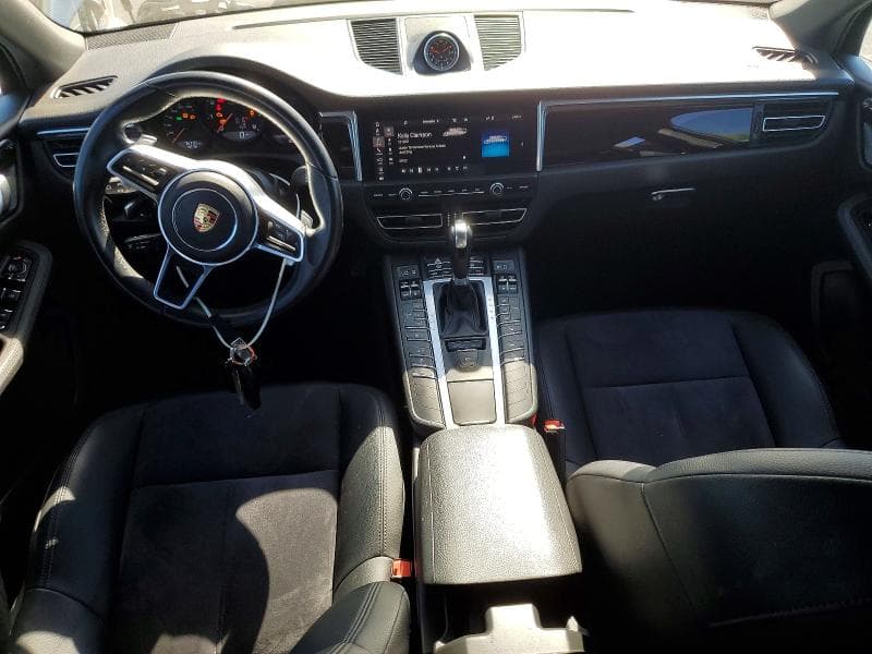 2020 PORSCHE MACAN 8