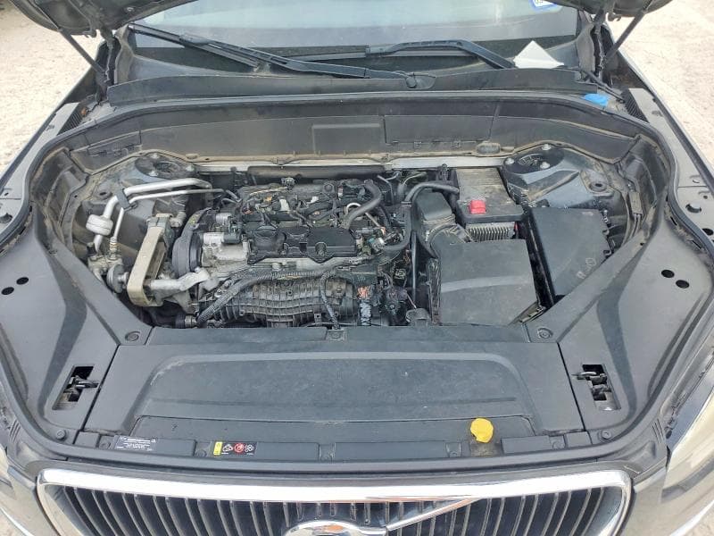 2017 VOLVO XC90 T6 12