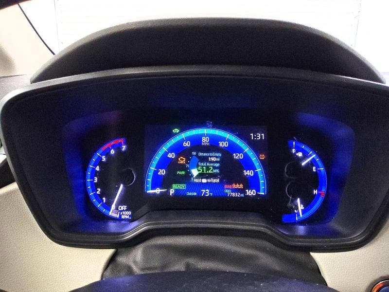 2020 TOYOTA COROLLA LE 9