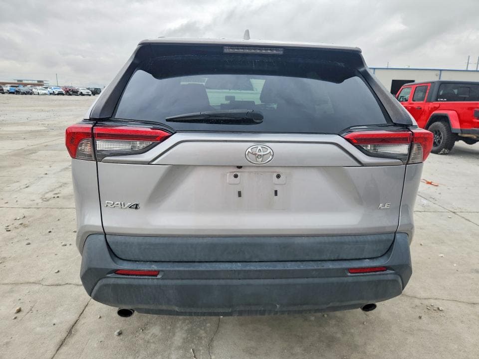 2021 TOYOTA RAV4 LE 6