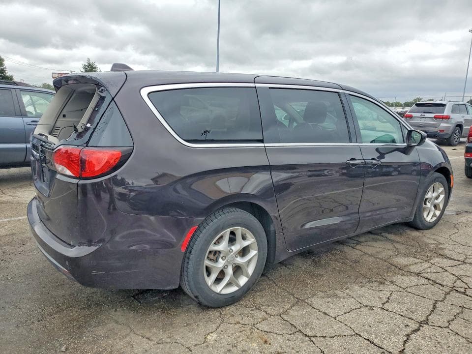 2018 CHRYSLER PACIFICA TOURING PLUS 3