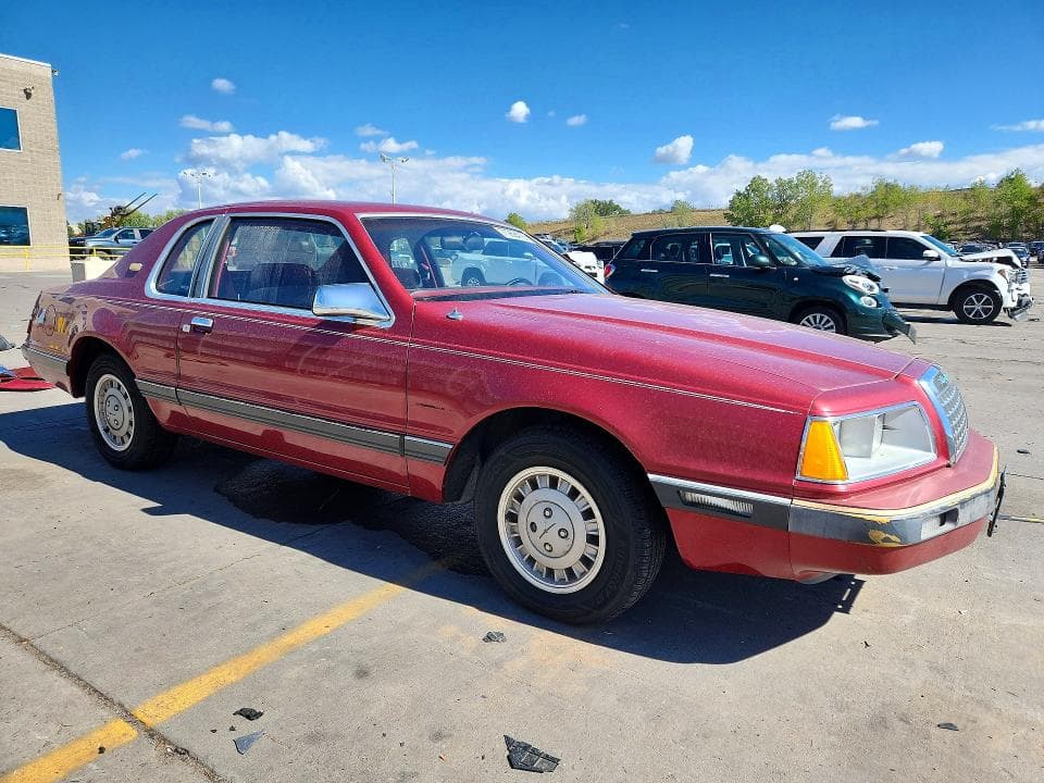 1983 FORD THUNDERBIRD 4