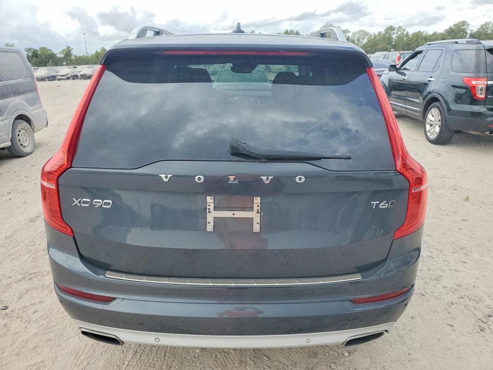 2017 VOLVO XC90 T6 6