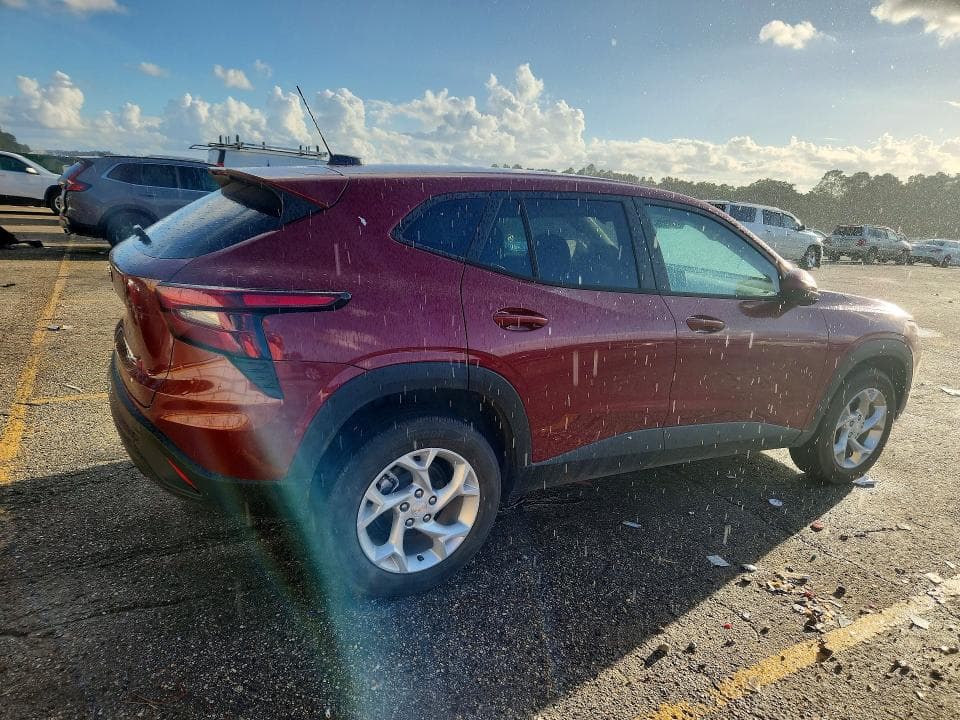 2025 CHEVROLET TRAX LS 3